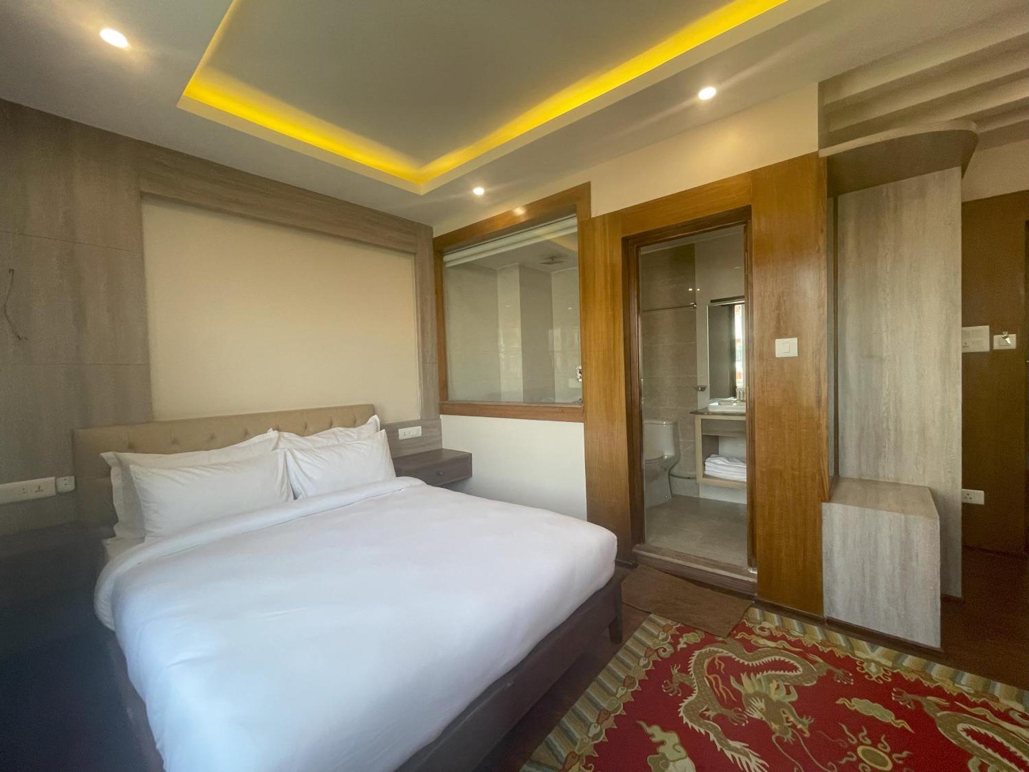 Bayberry - Near Tribhuvan International Airport 4*