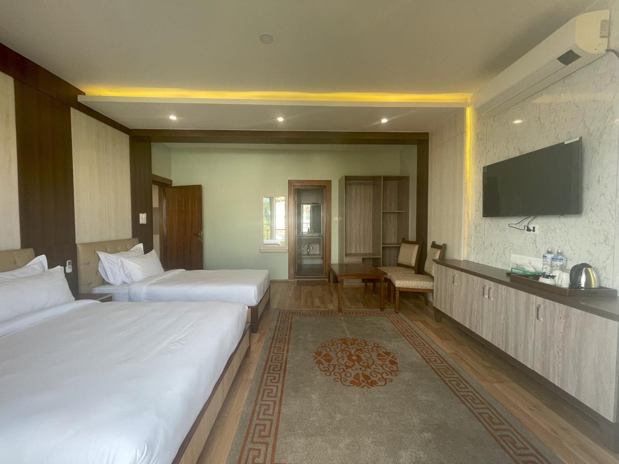 Bayberry - Near Tribhuvan International Airport 4* Catmandu