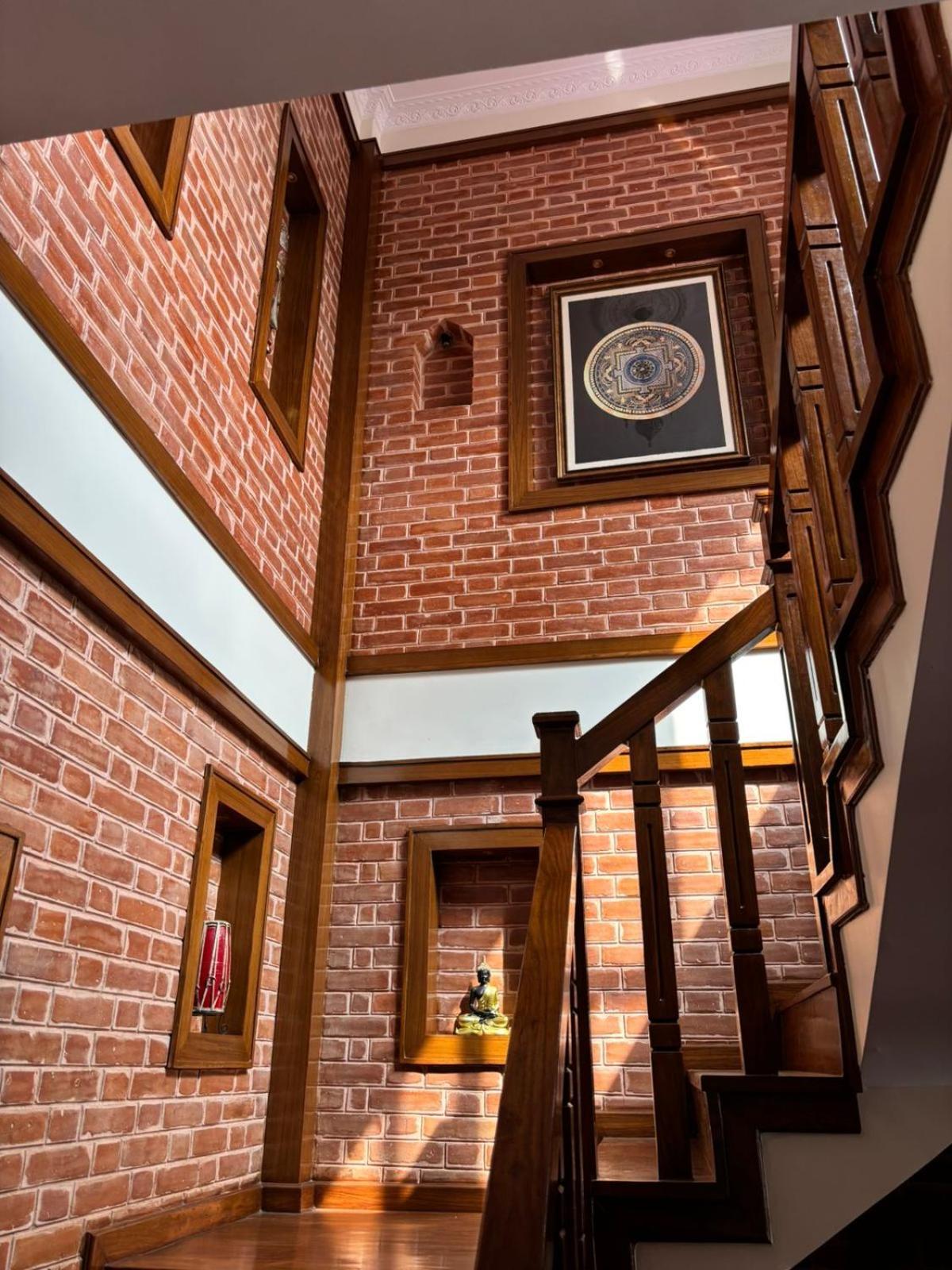 Niro Homestay