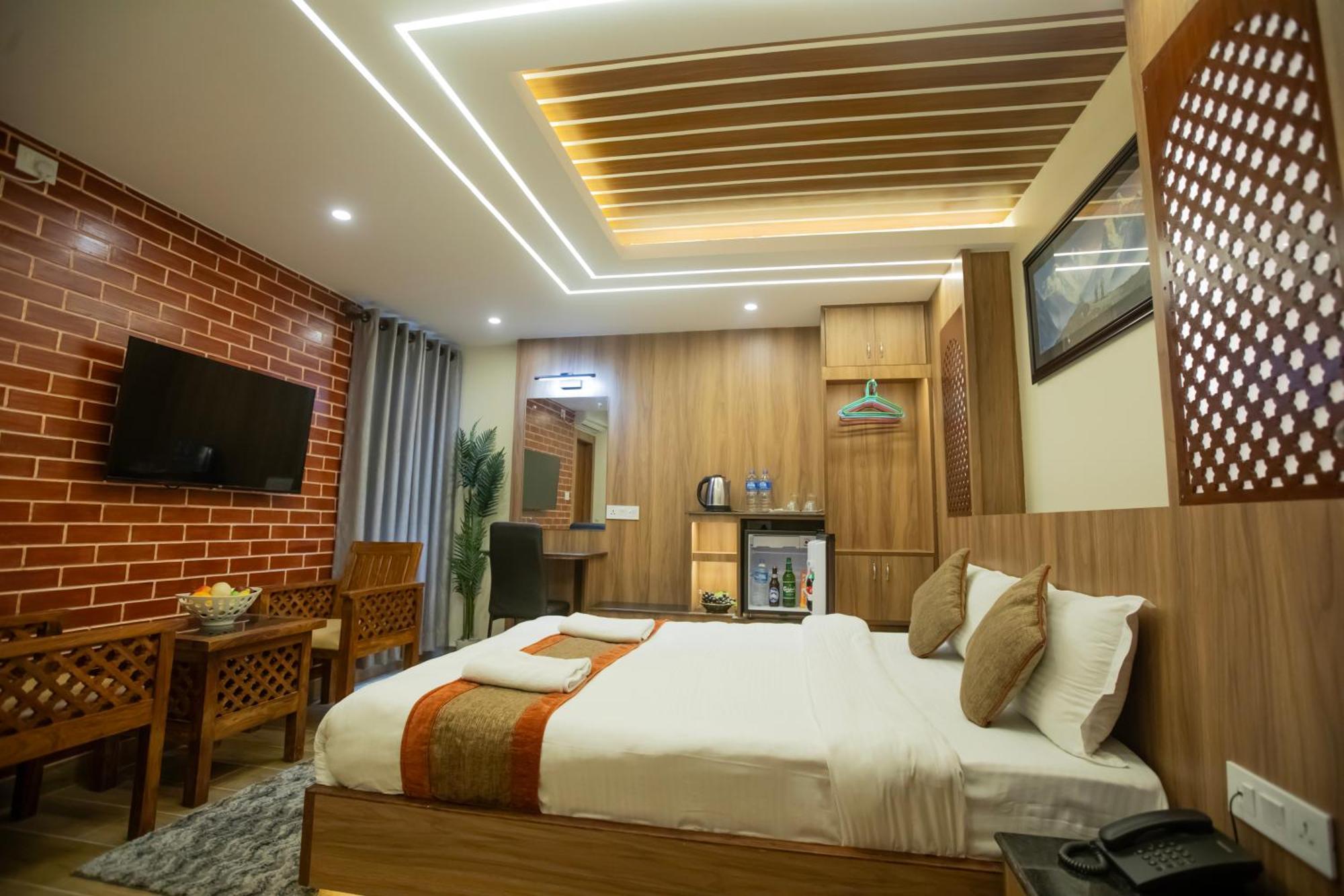 Capital Boutique Hotel 3*