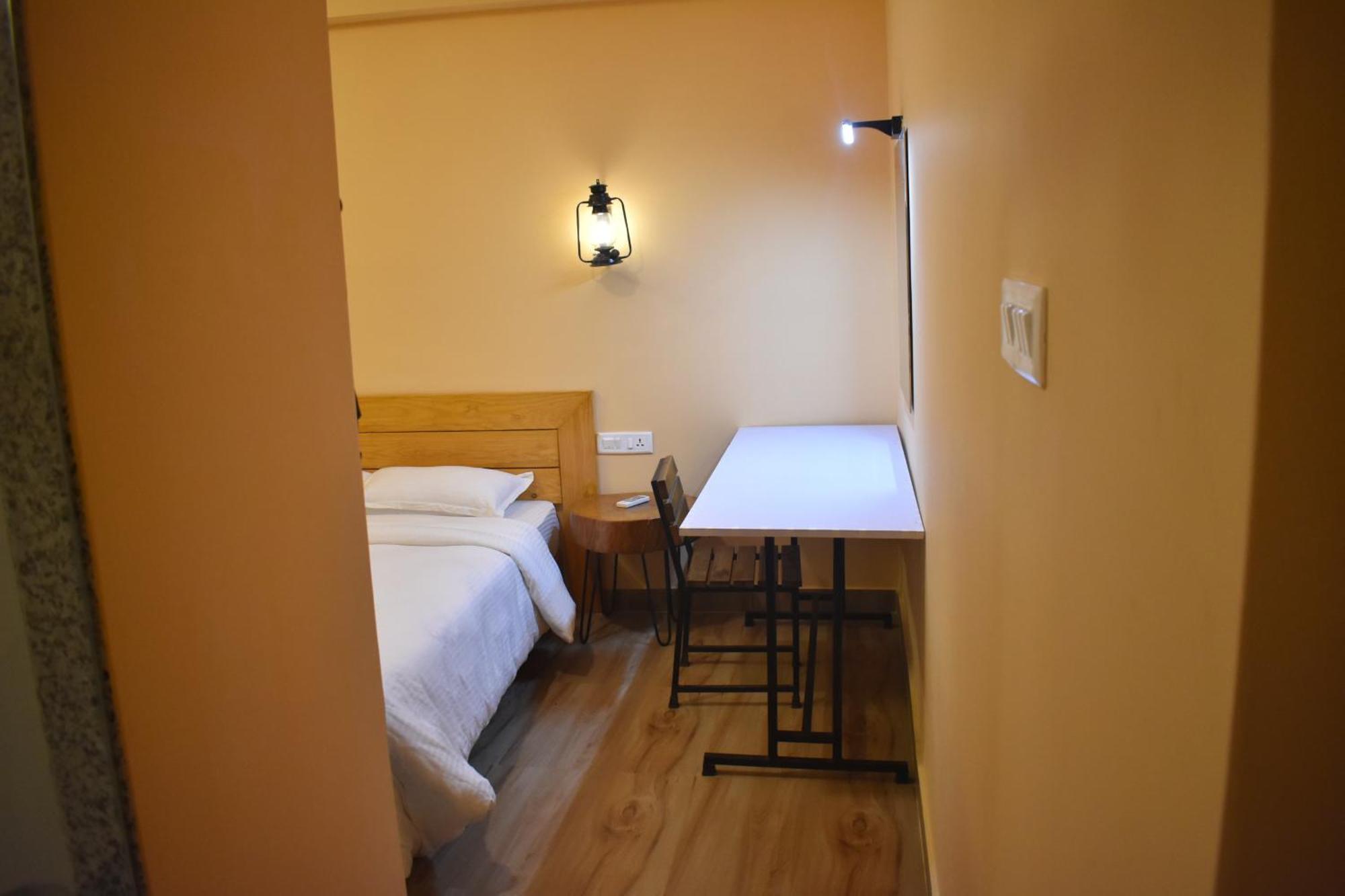 Tourist Baluwatar Apartment *