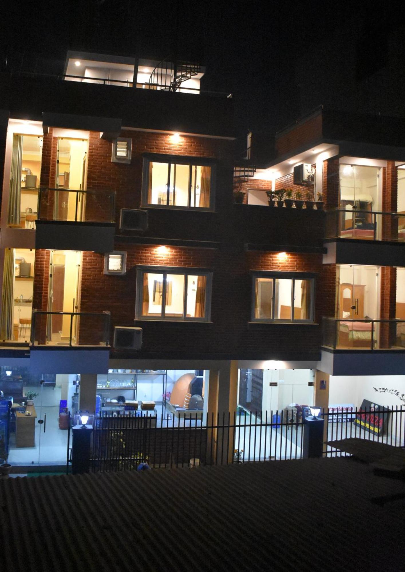 Tourist Baluwatar Apartment *