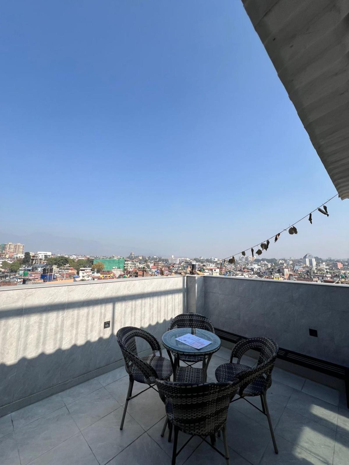 Penthouse Griha, Lazimpat * Kathmandu