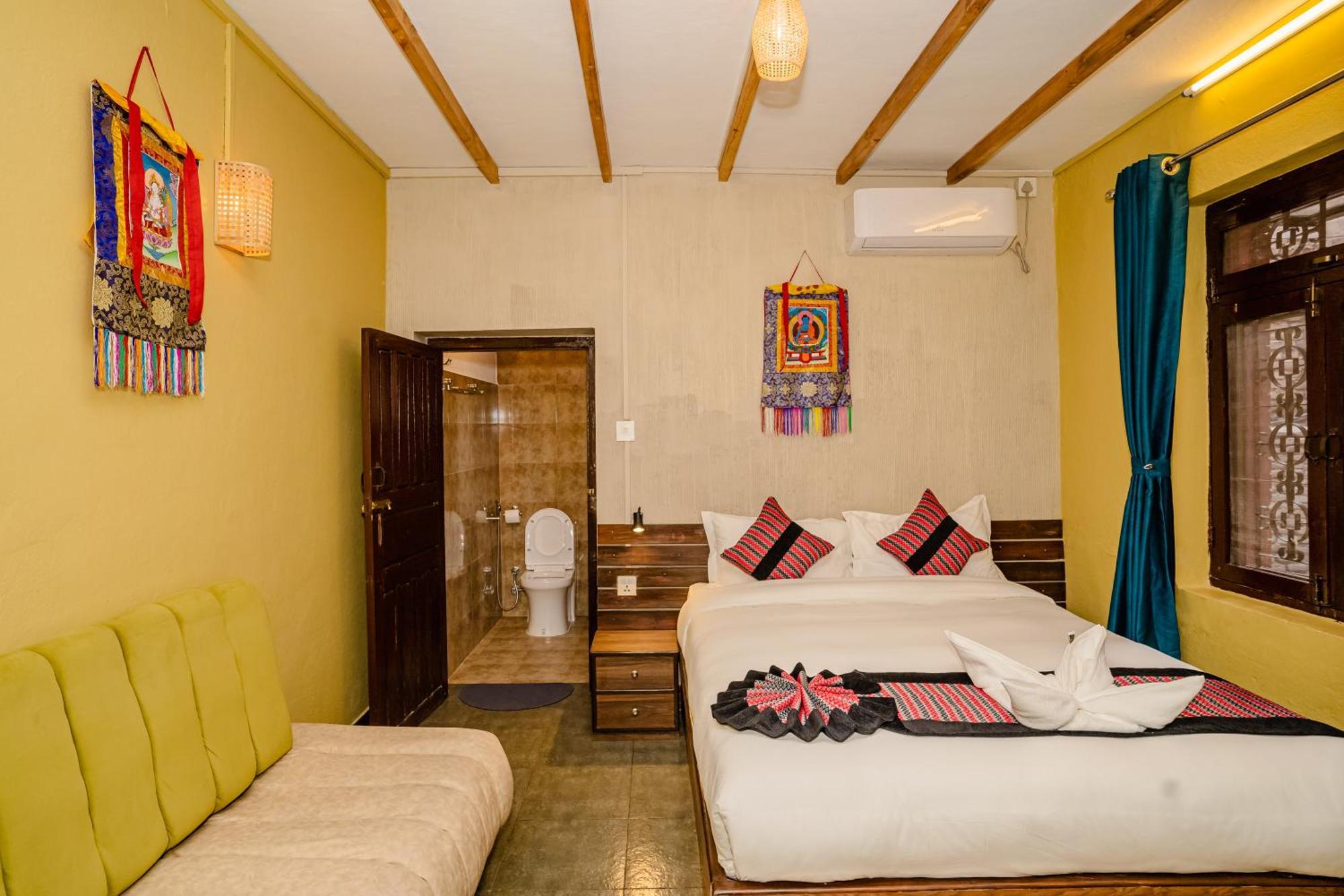 Nepali Heritage Hotel Catmandu