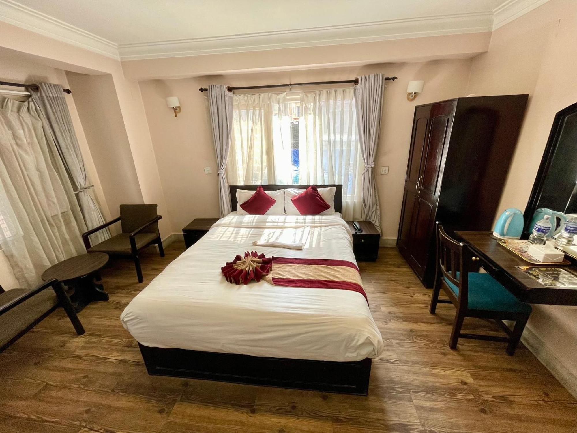 Liv Hotel 3*