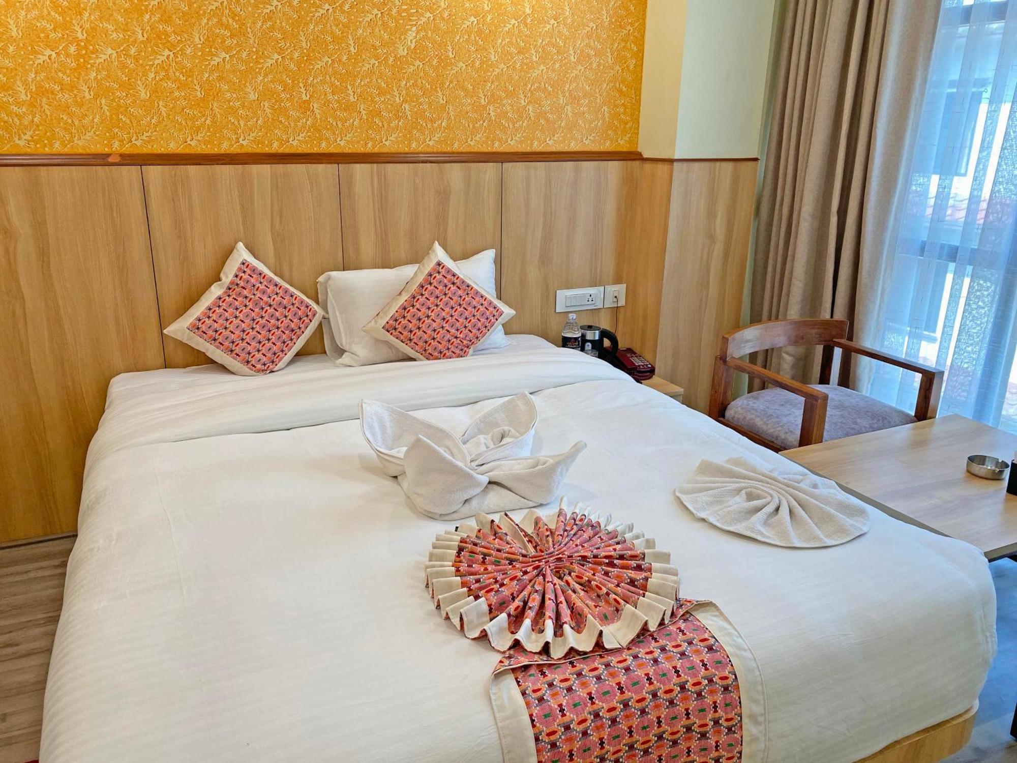 Hotel Lumbini Airport 3*