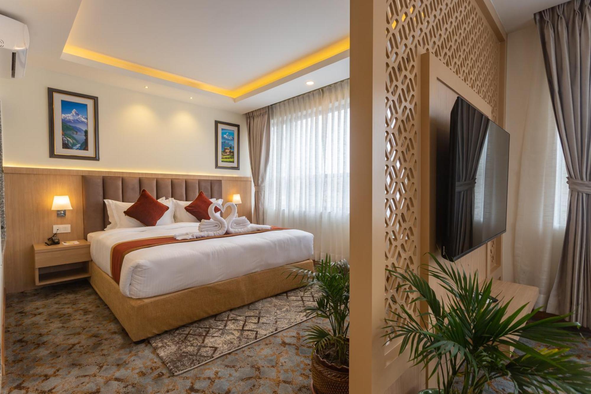 Hotel Crystal Pashupati