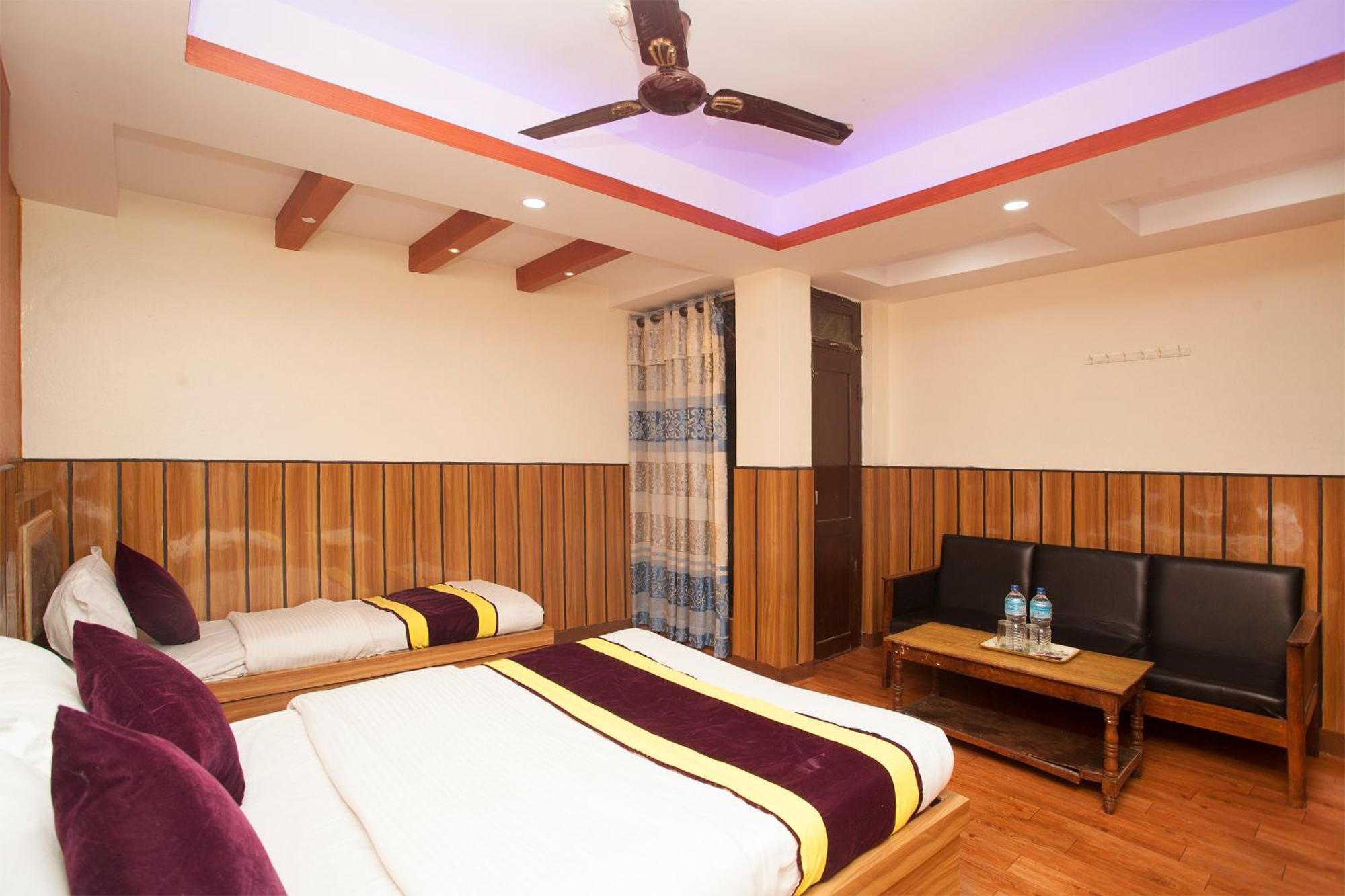 Oyo 814 Machhapuchhre Hotel