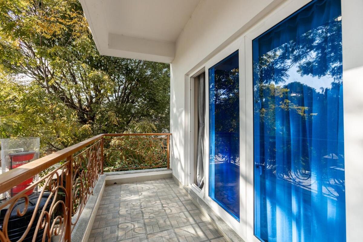 Apartment 2bhk With Private Balcony *