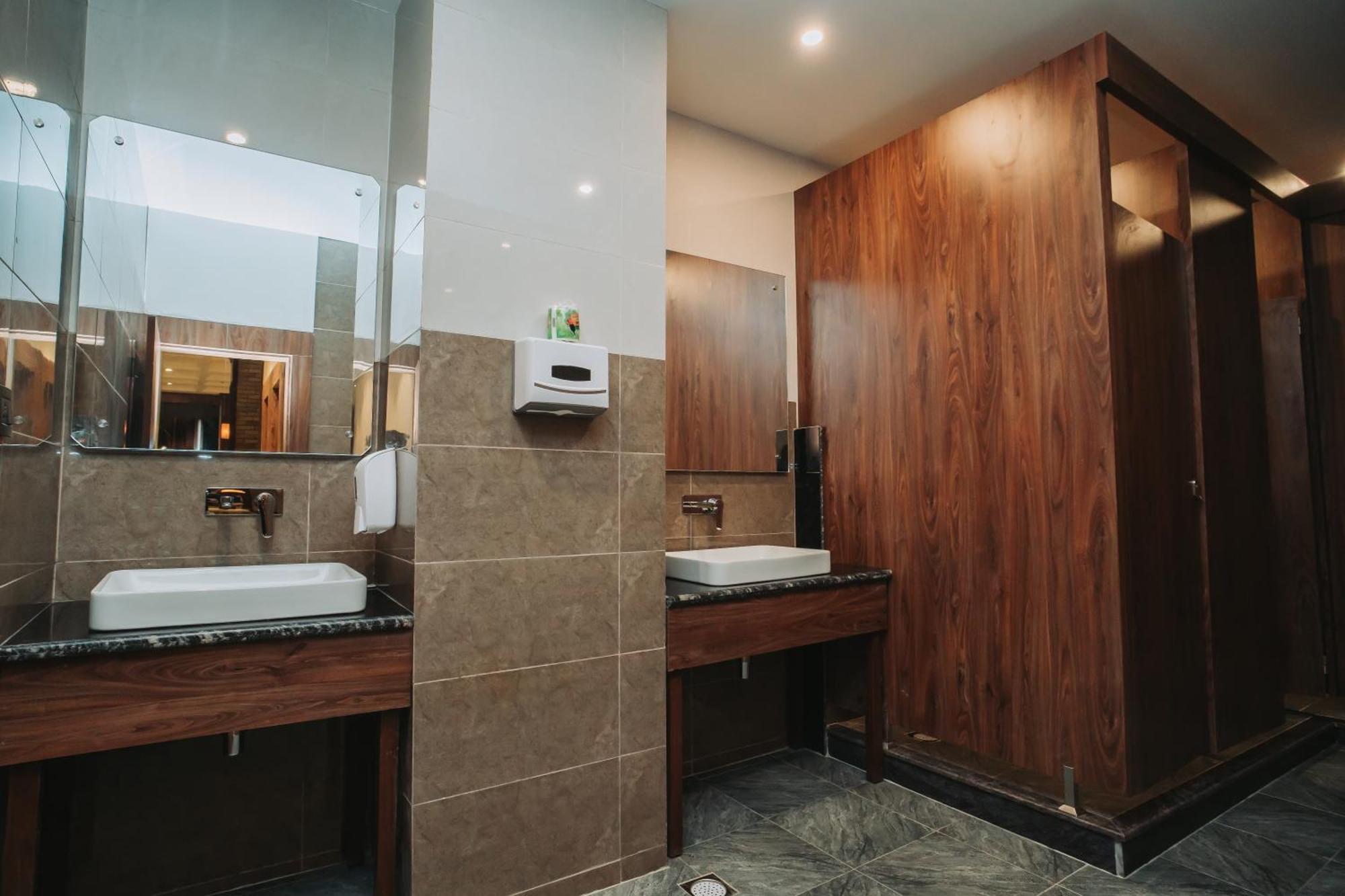 Dees Boutique Hotel 3*