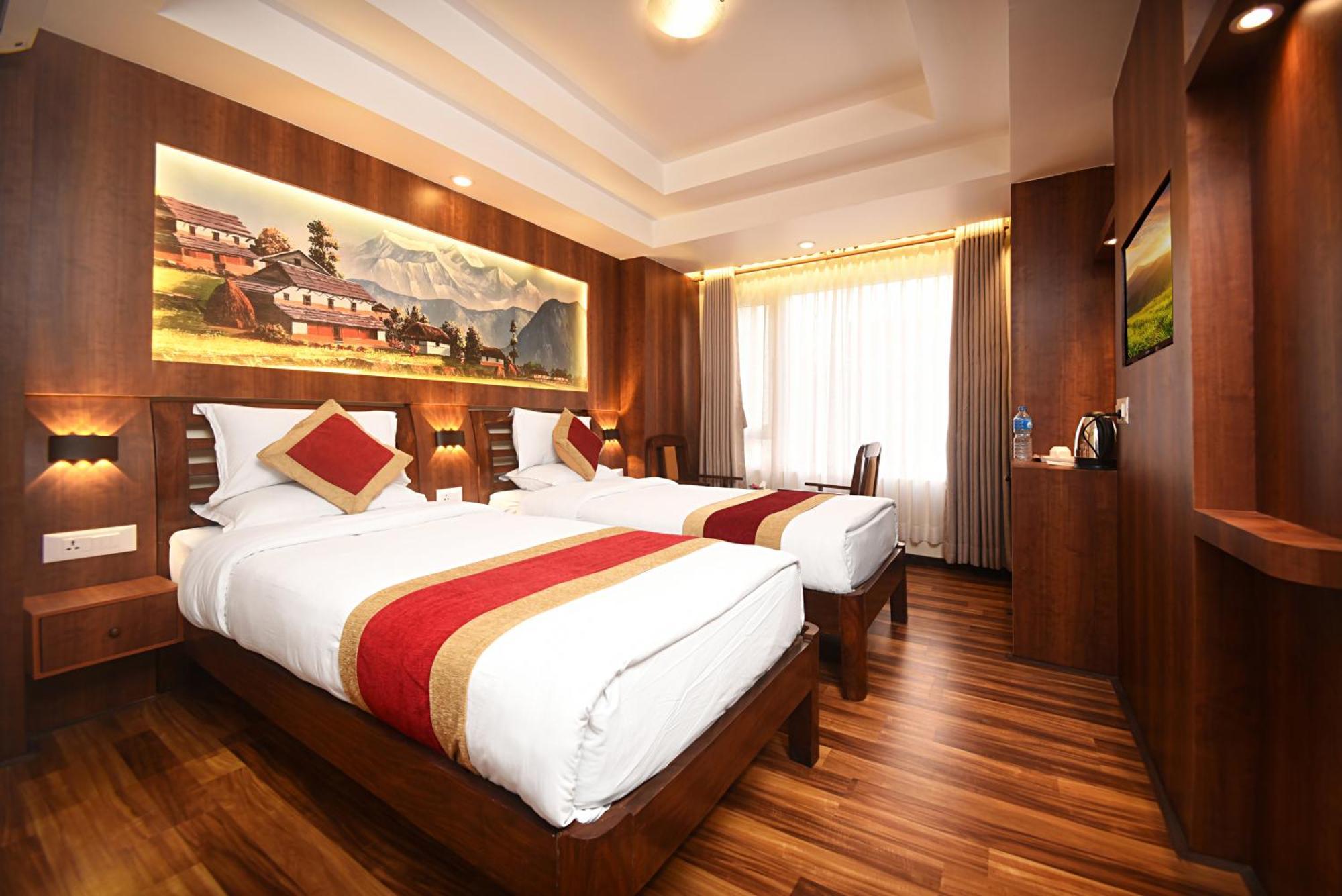 Friends Hotel 3*