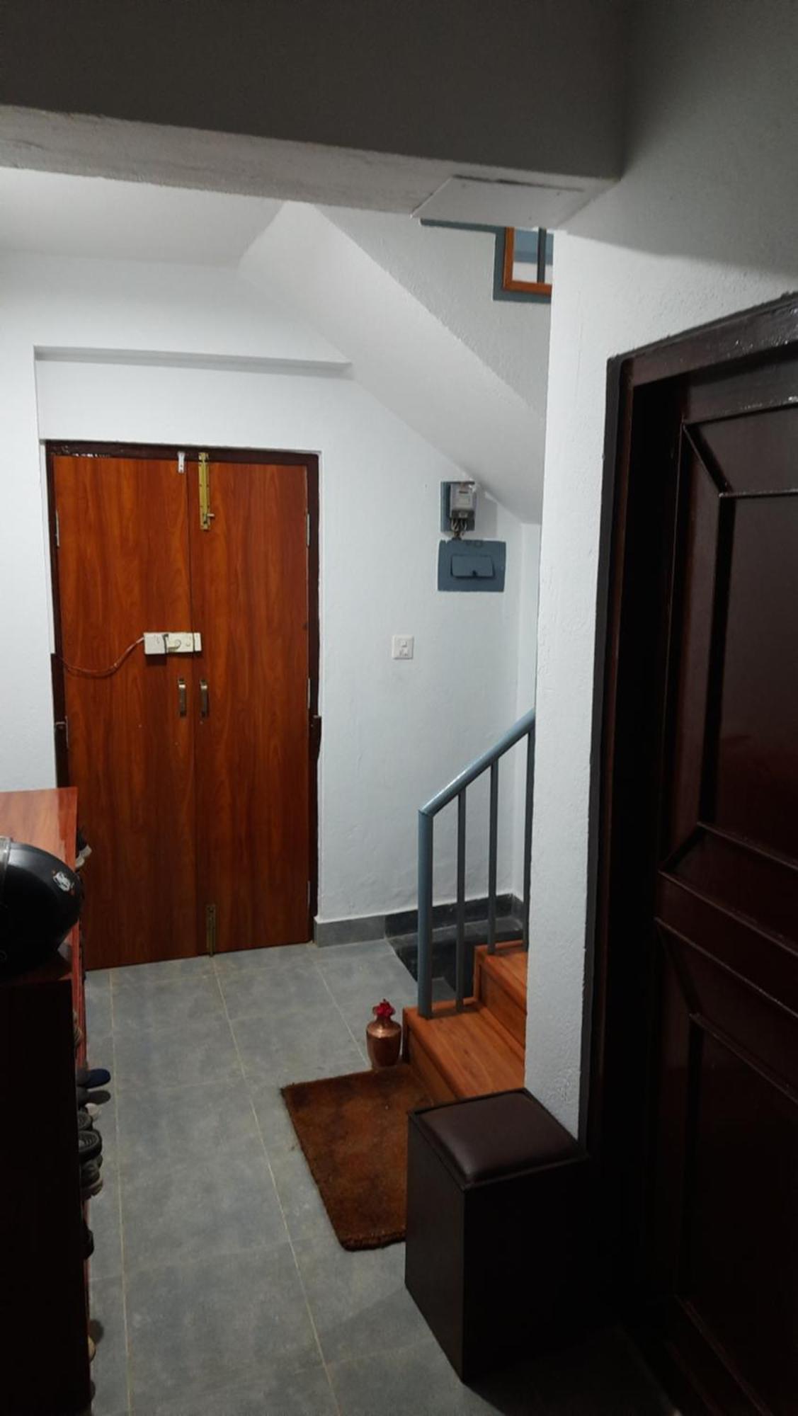 Abhi Bed & Breakfast *