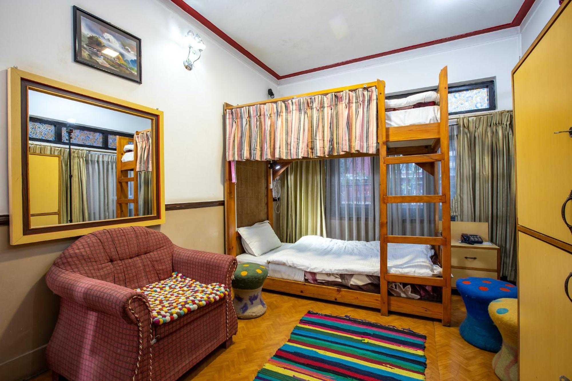 Shangrila Boutique Hostel *
