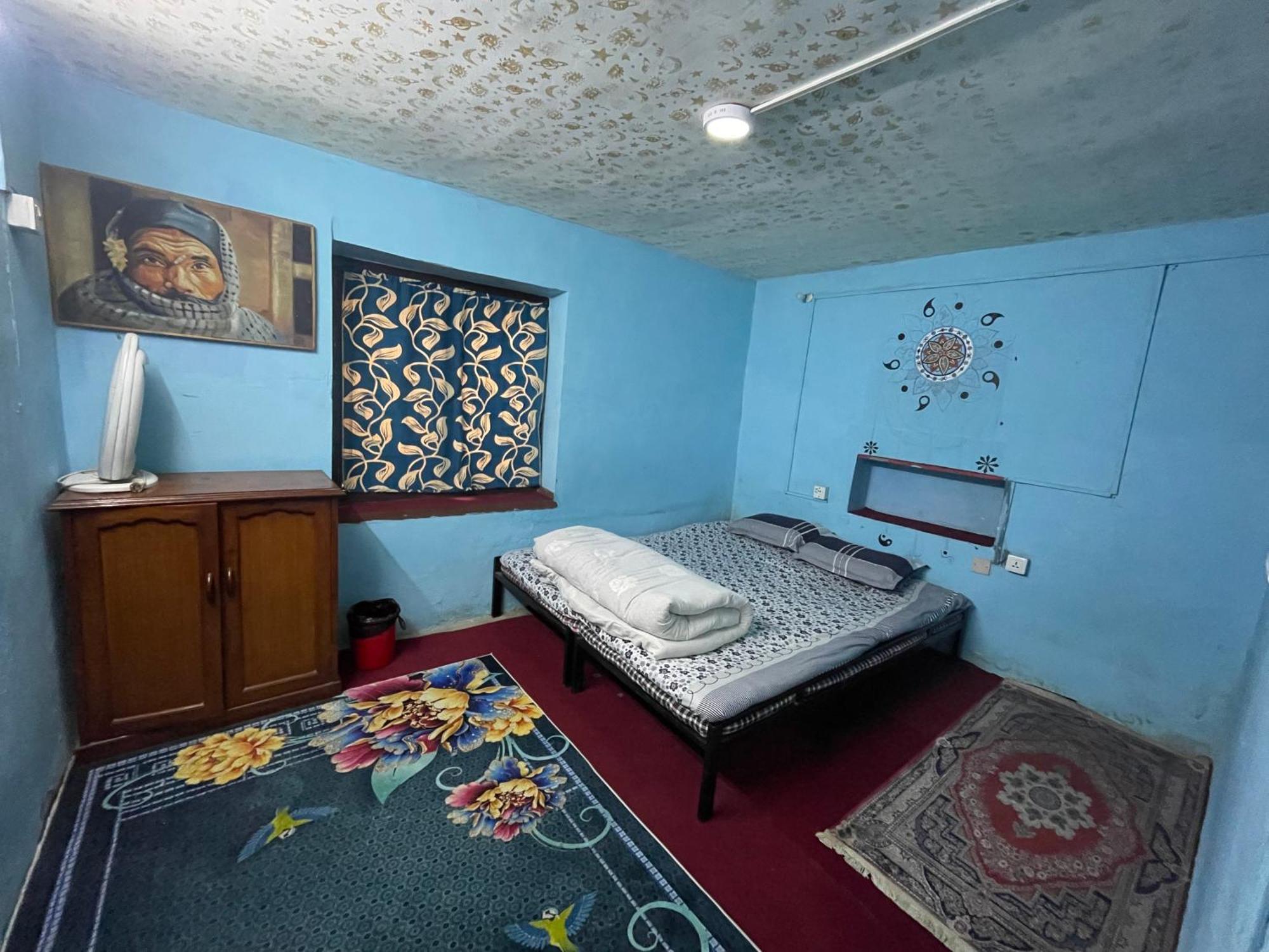 Hostel Aarogya And Restaurant *