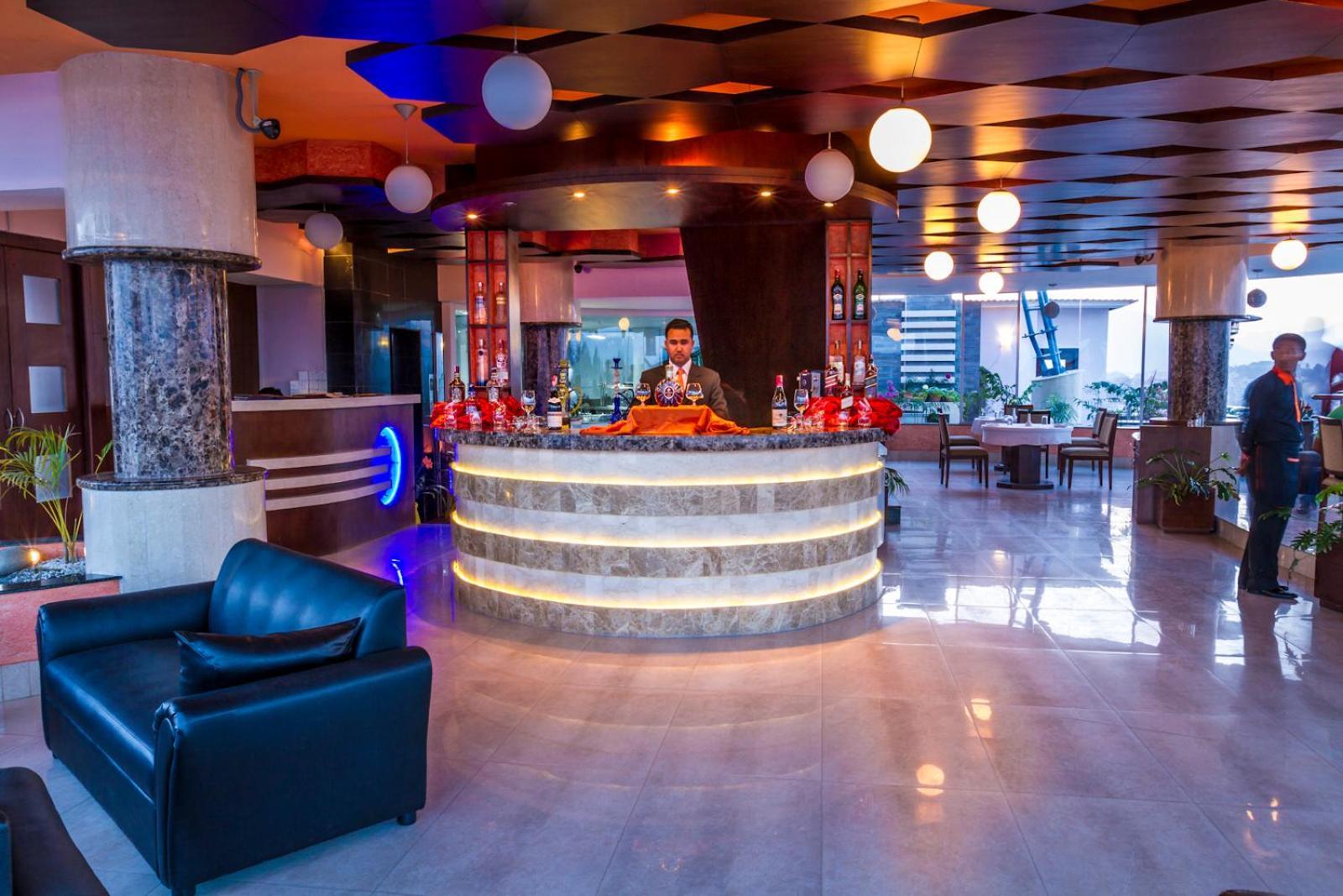 Airport Hotel 4*