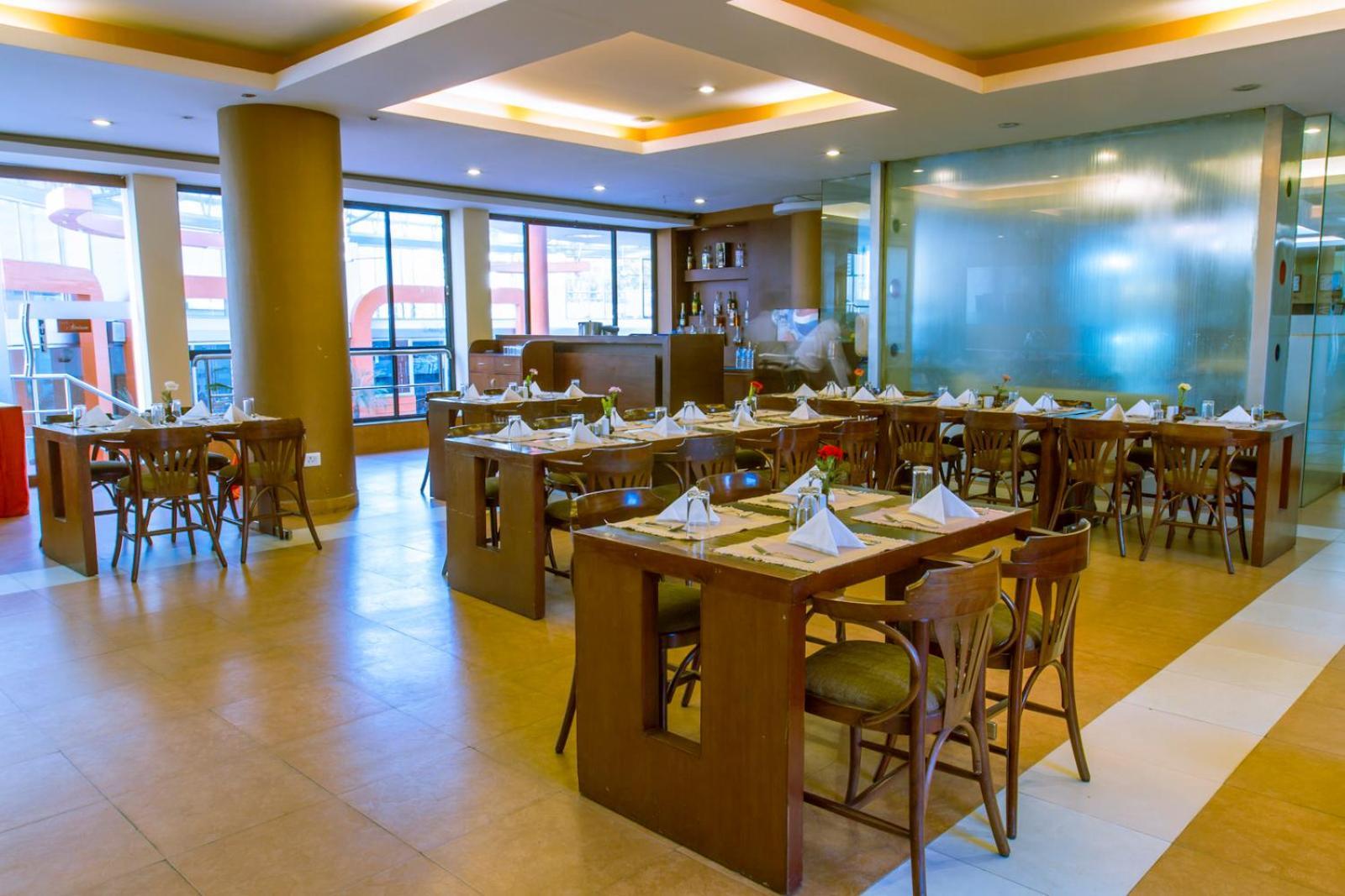 Hotel Airport 4*