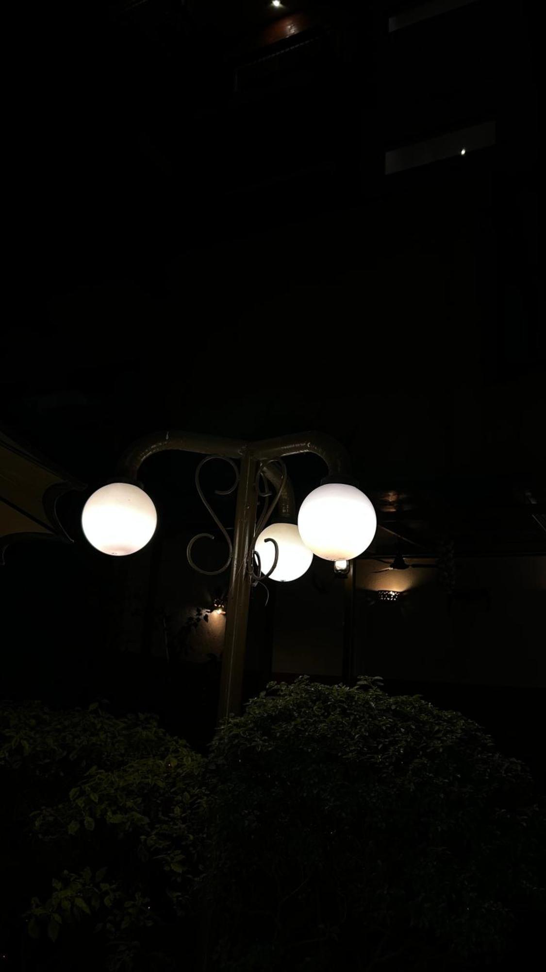 Sekai Hotel