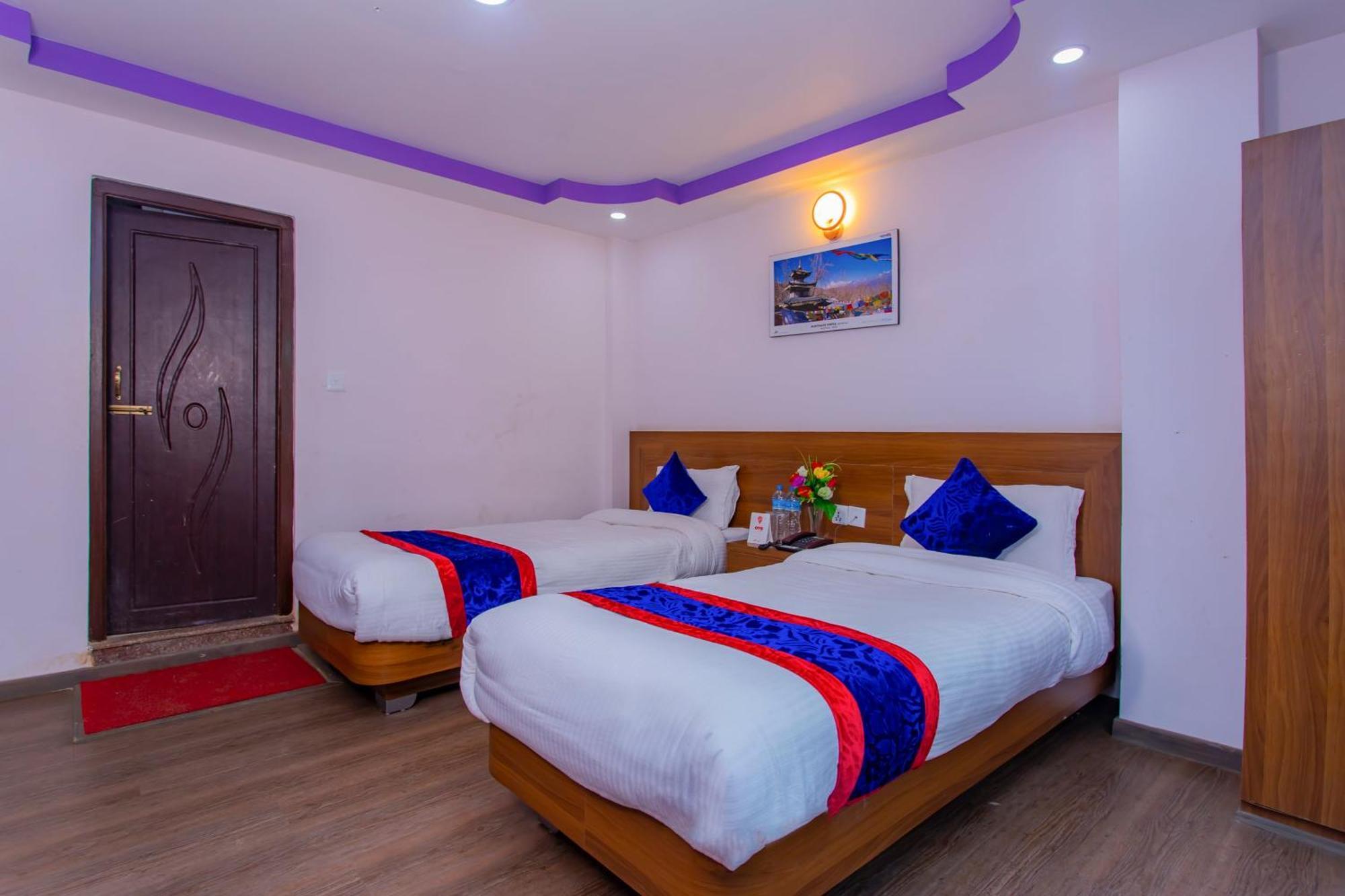 Oyo 306 Maheshwor Hotel