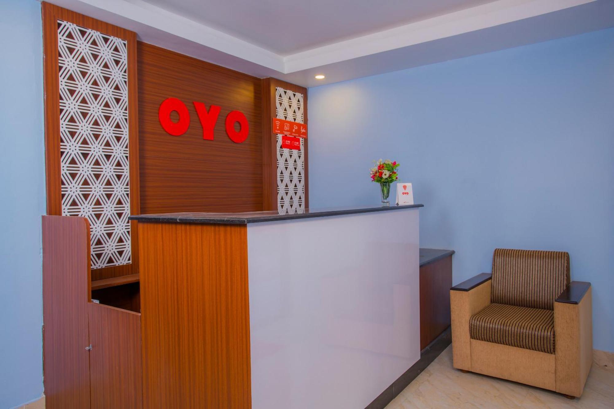 Oyo 273 Rara Palace Hotel 2*