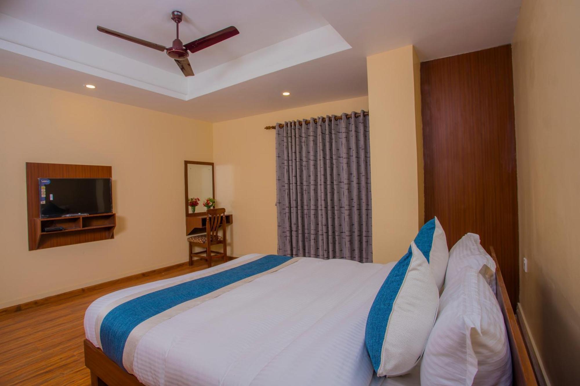 Oyo 273 Rara Palace Hotel