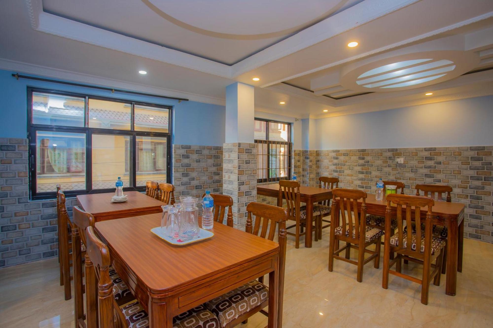 Hotel Oyo 273 Rara Palace Kathmandu