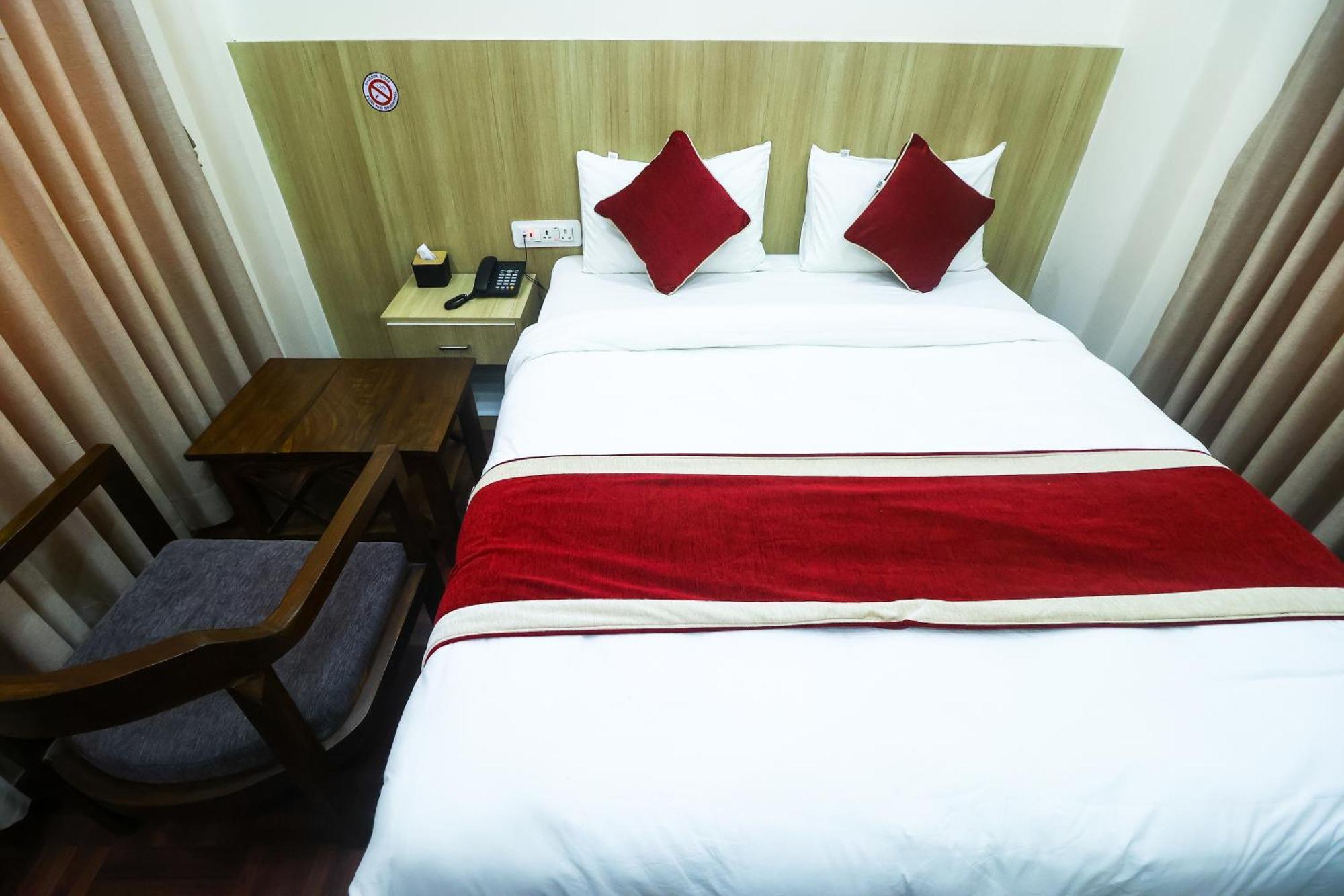 Namaskar Hotel 2*
