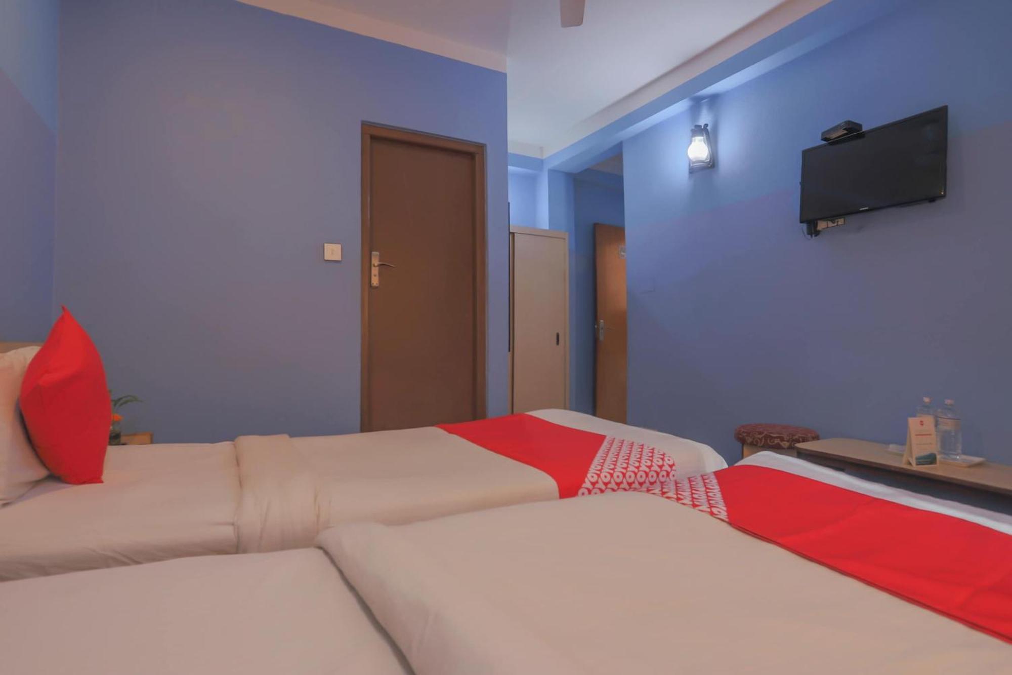 Hotel Oyo 789 Shivam Plaza 3*