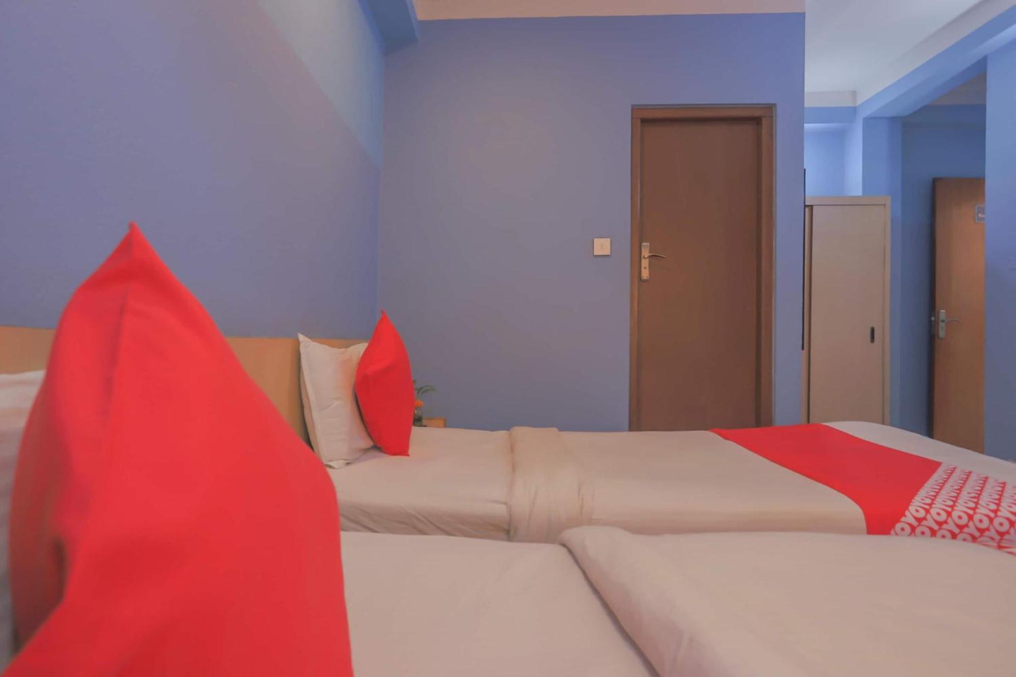 Hotel Oyo 789 Shivam Plaza