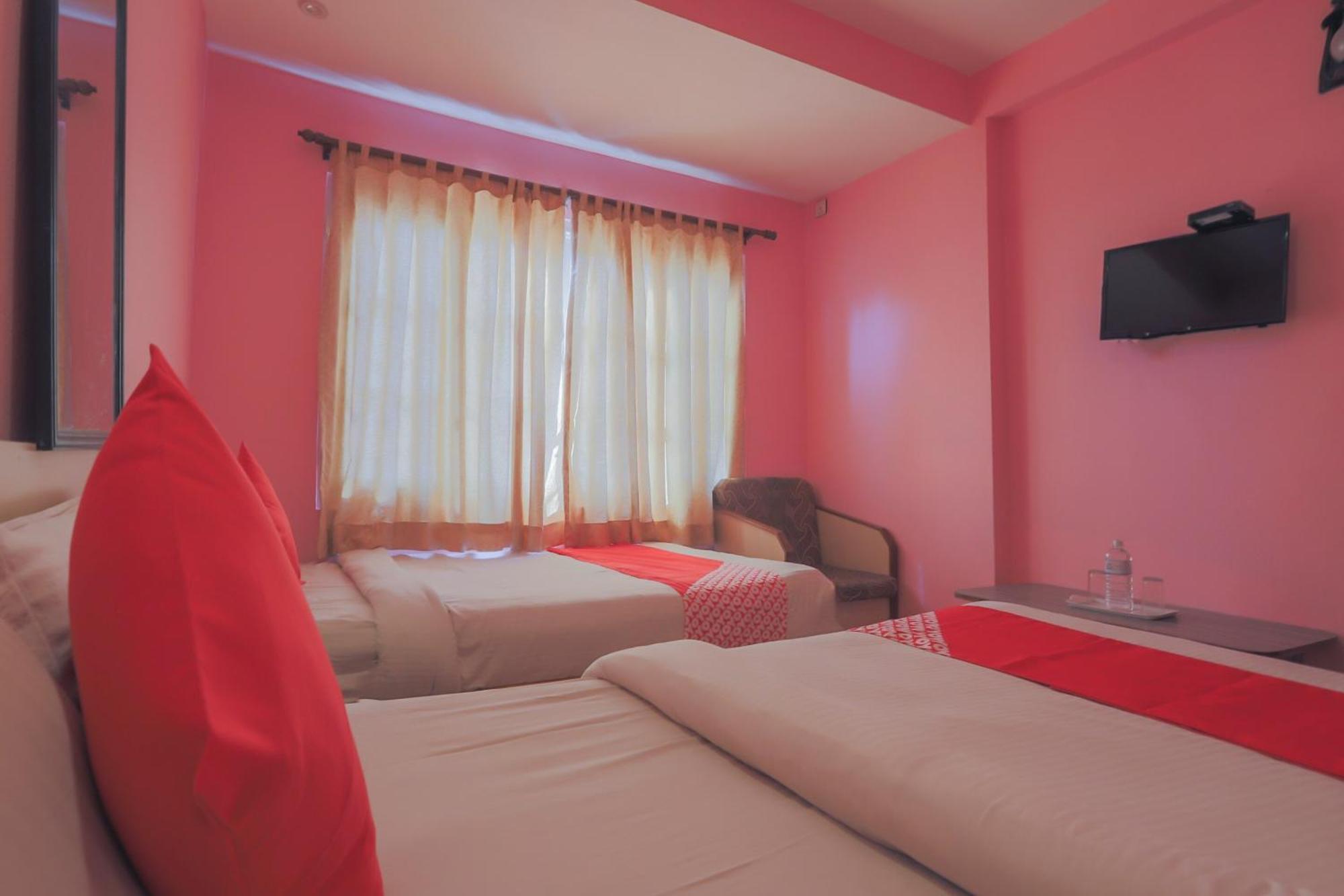 Oyo 789 Shivam Plaza 3*