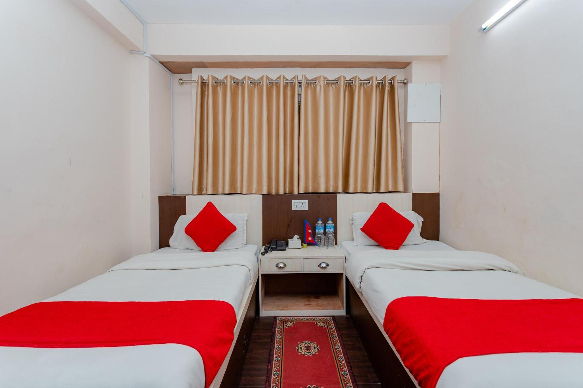 Hotel Oyo 811 New Pokhara Palace *