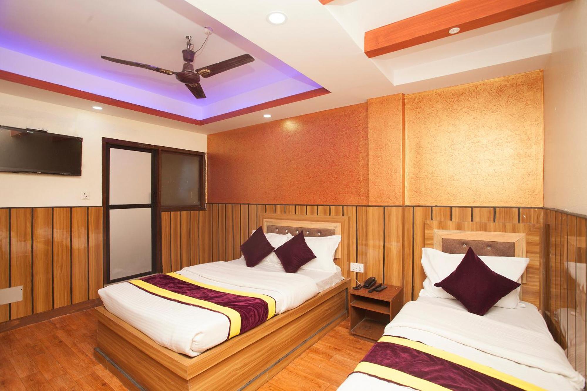 Oyo 814 Machhapuchhre Hotel *