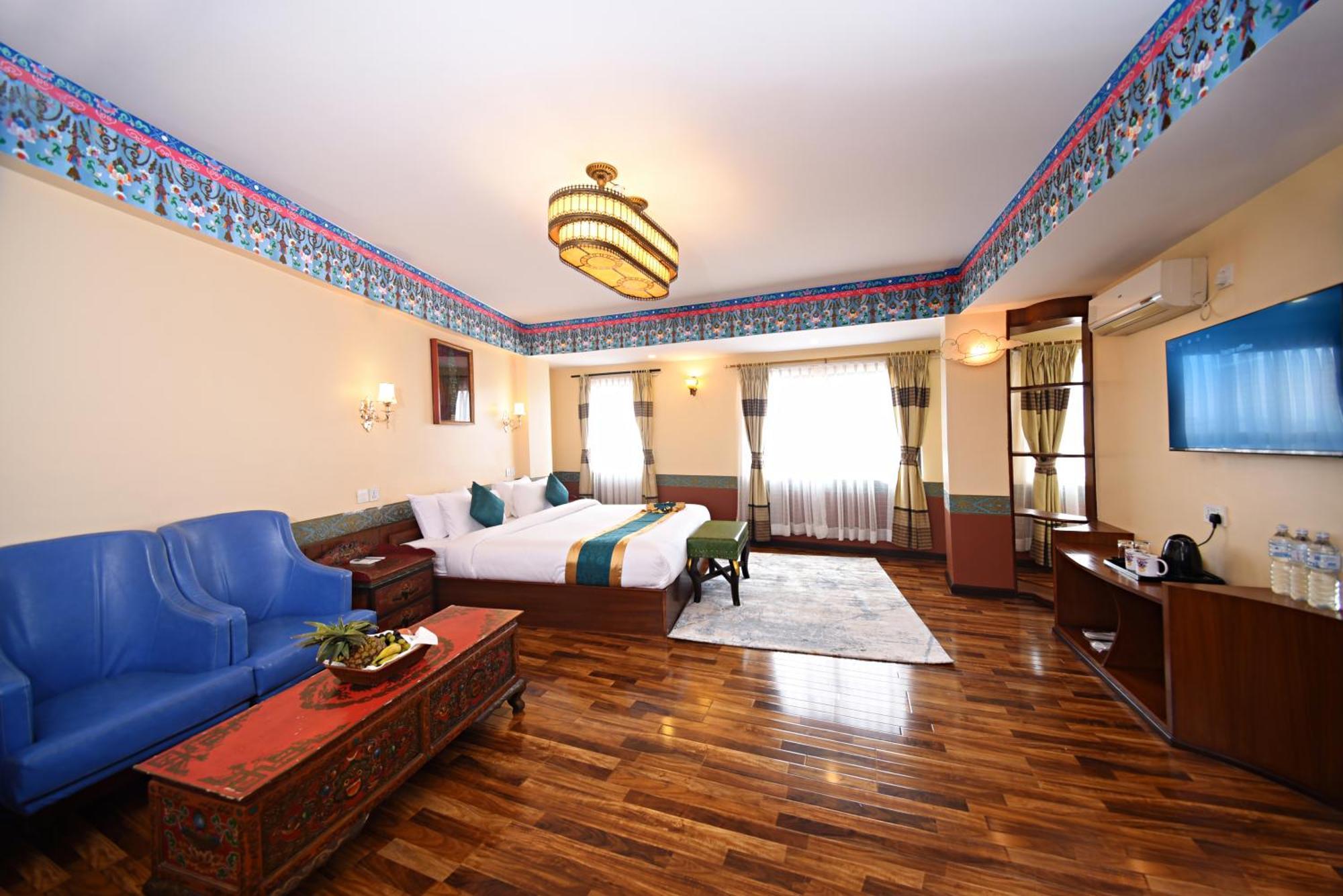Hotel Tibet Boutique 4*