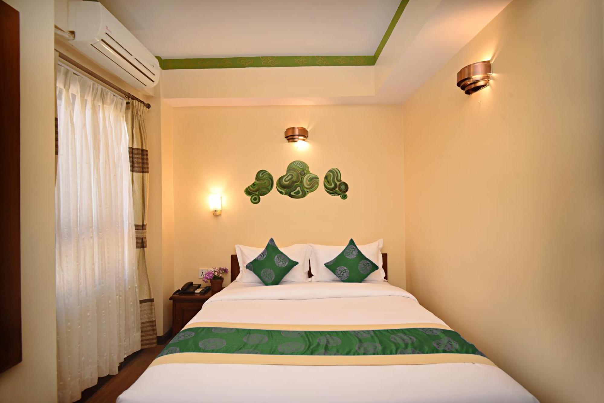 Tibet Boutique 4*