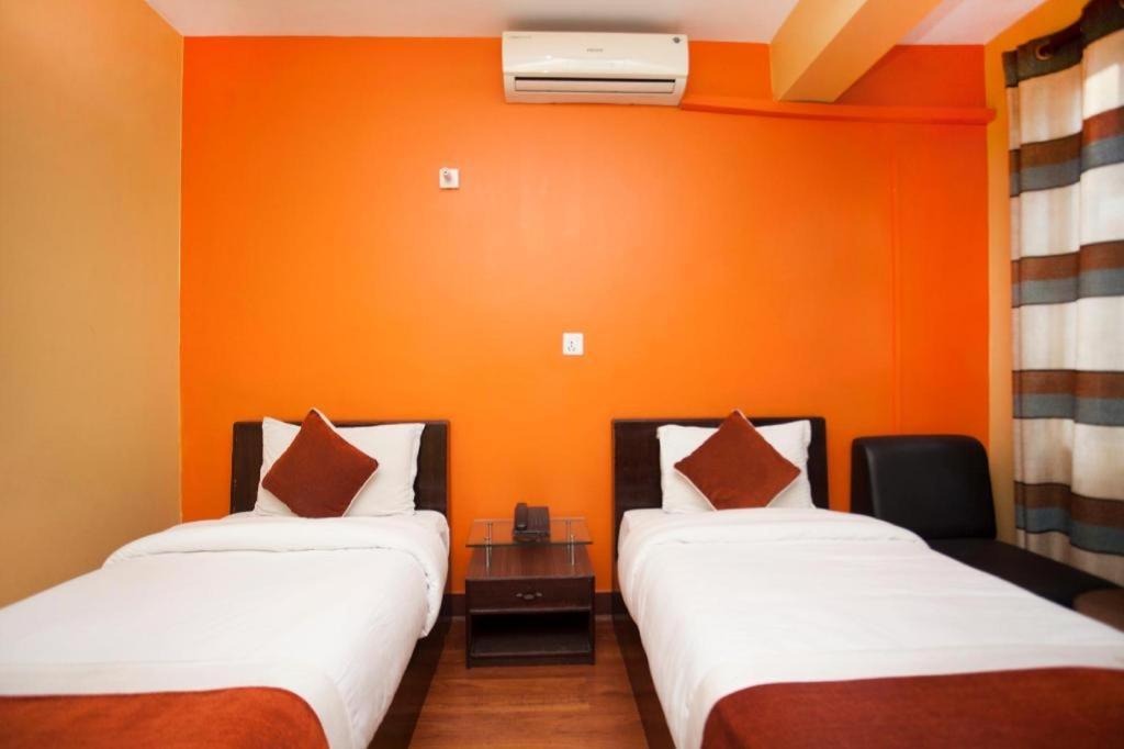 Oyo 381 Pashupati Plaza Hotel