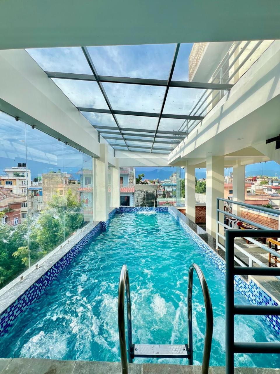 Hotel Dees Boutique 3*