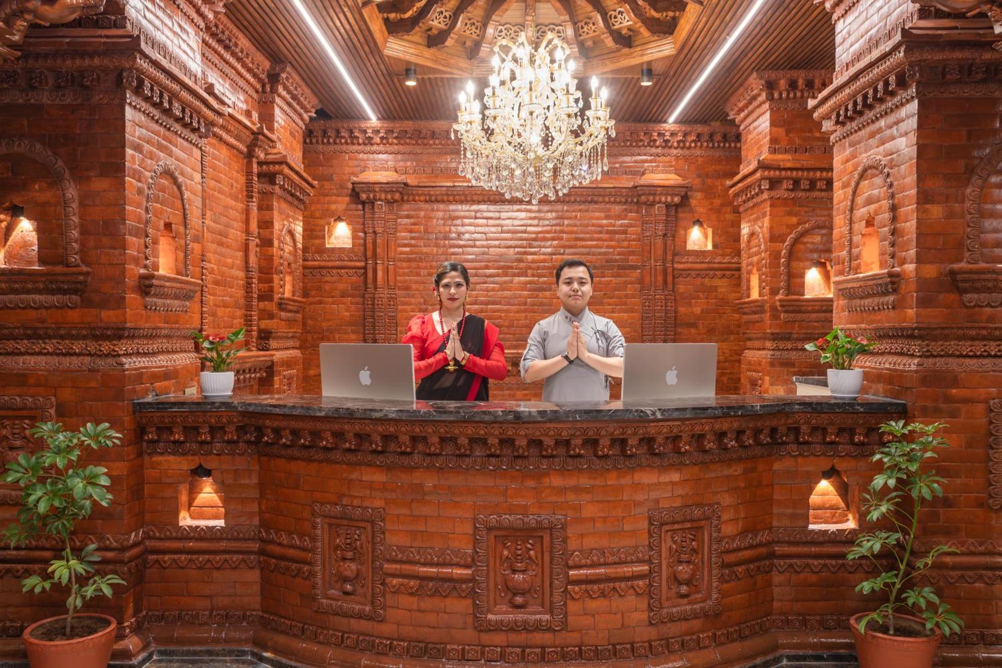 Hotel Aarya And