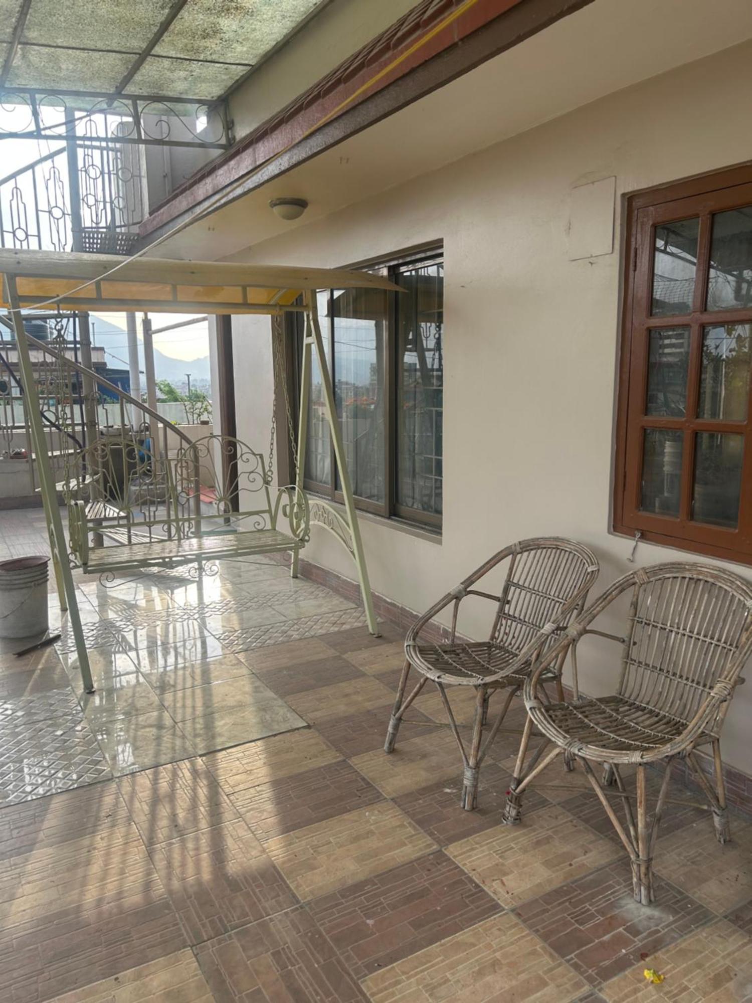 Maharajgunj Warm * Kathmandu