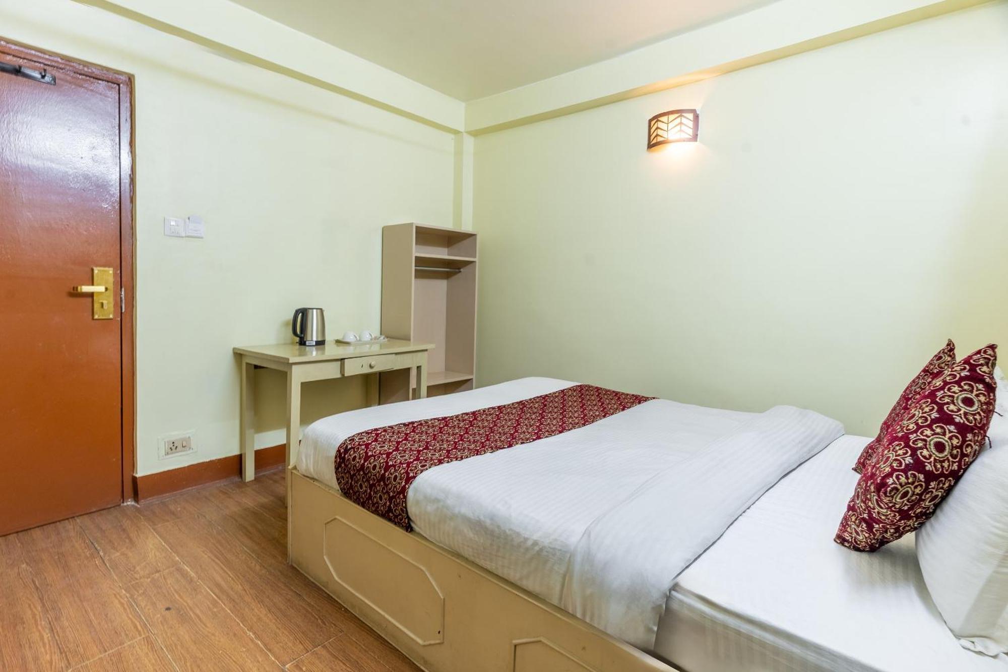 Oyo 831 Mission Pvt Ltd 3* Kathmandu