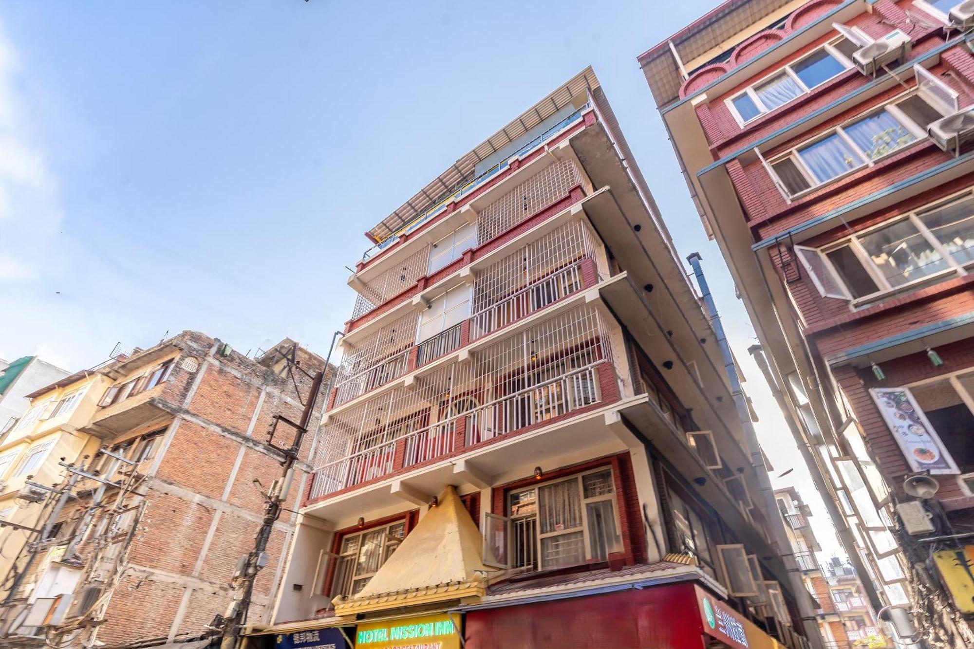 Oyo 831 Mission Pvt Ltd Hotel