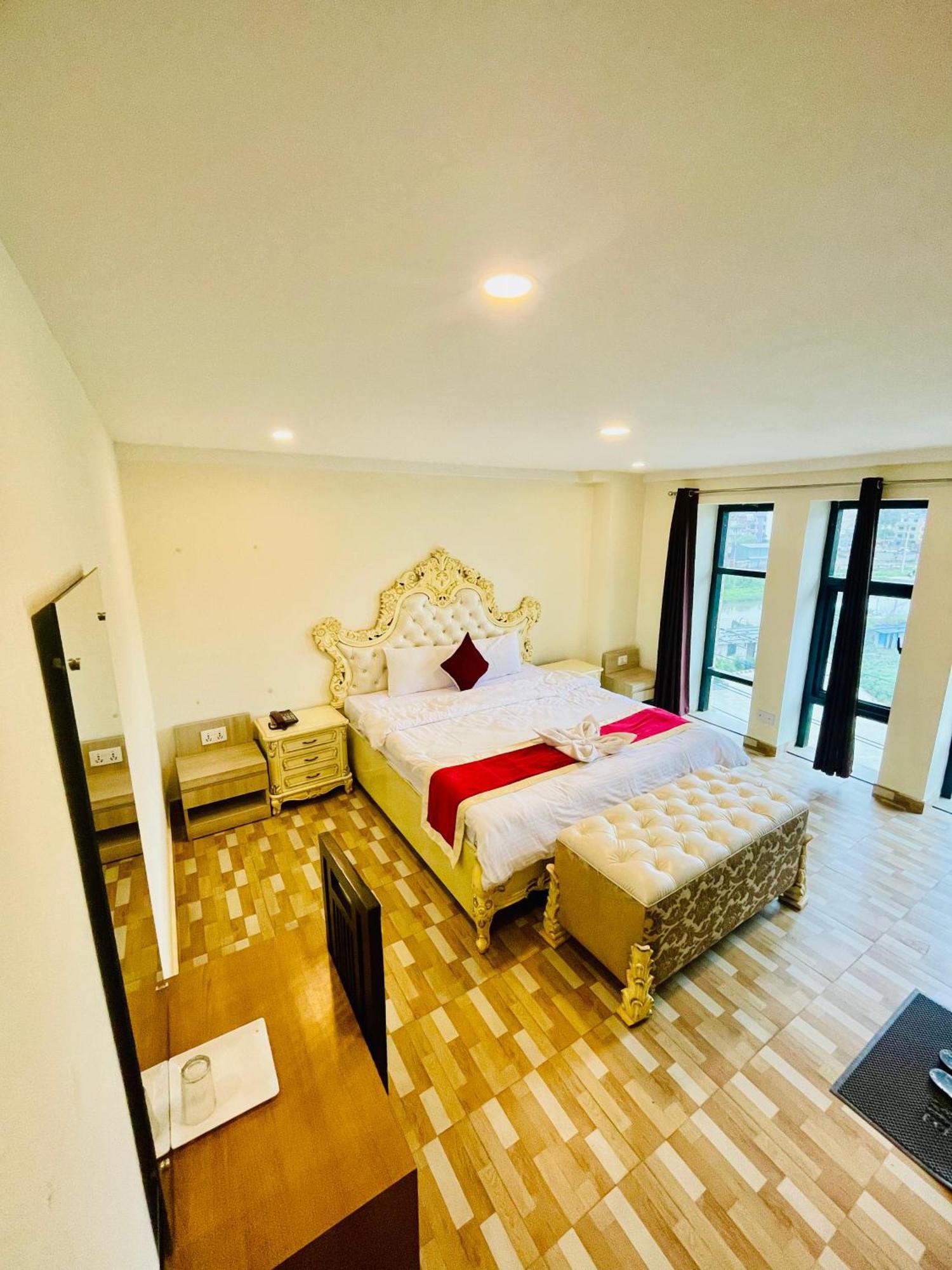Hotel Pashupati Front Kathmandu