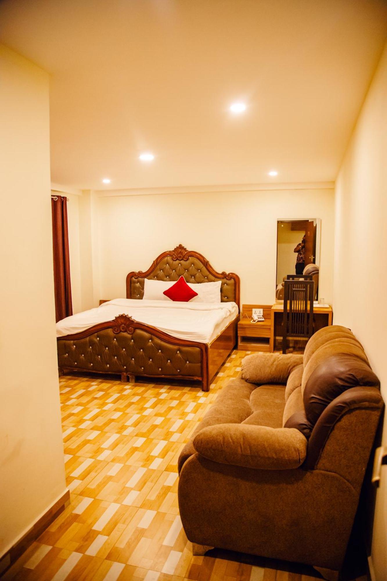 Hotel Pashupati Front Kathmandu