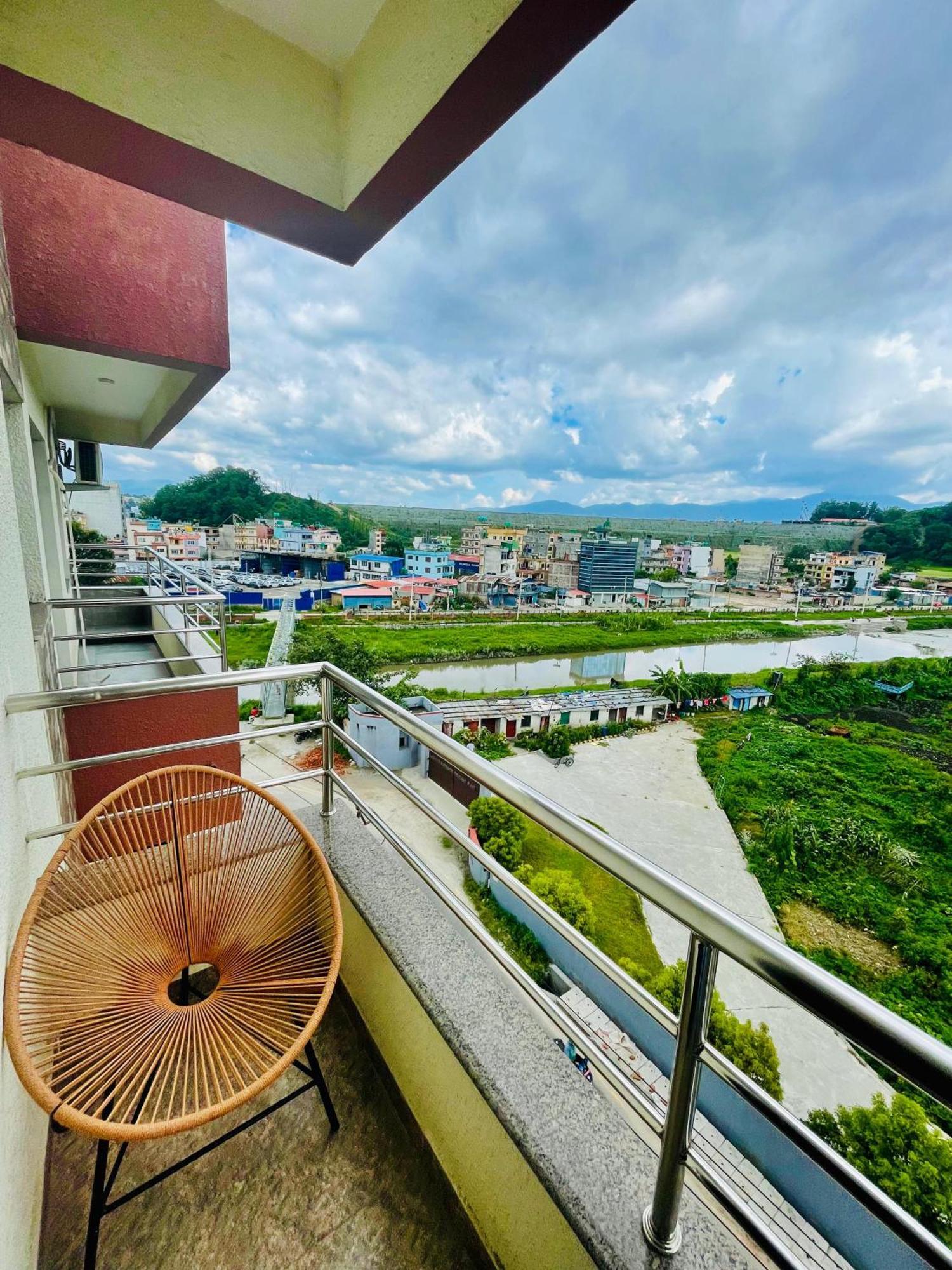 Pashupati Front Hotel 2*