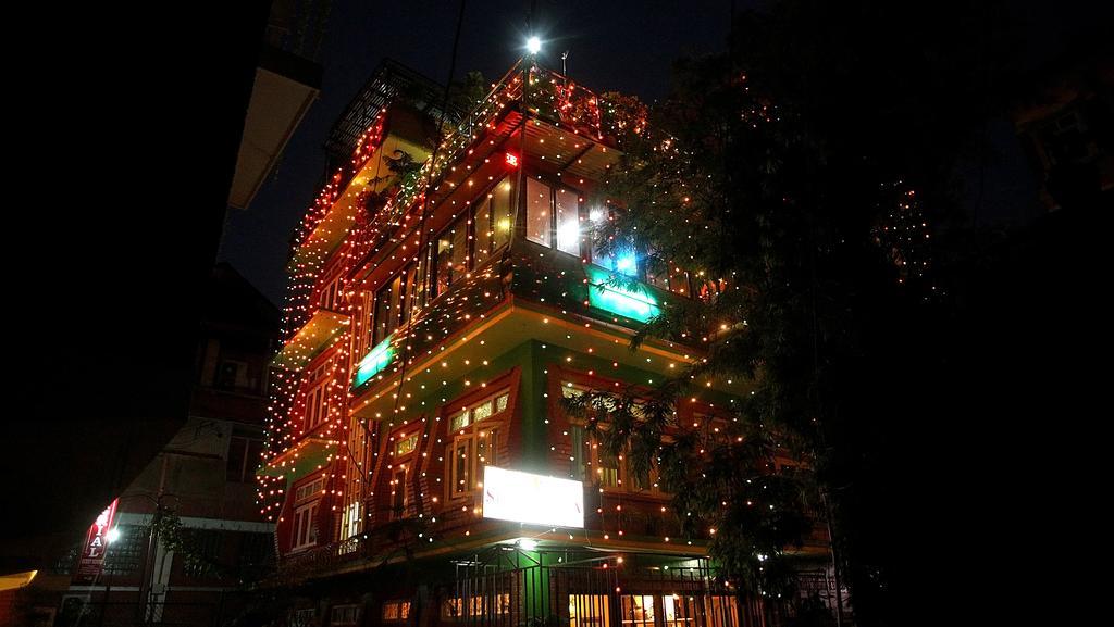 Shangrila Boutique *