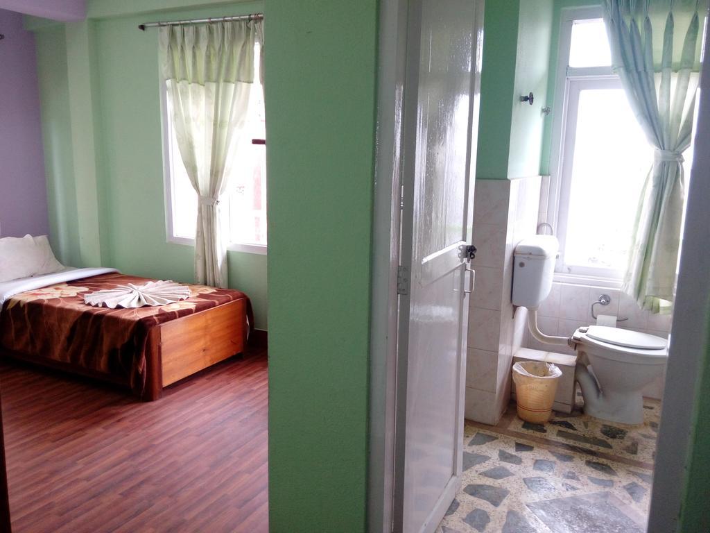 Bed & Breakfast Pokhara Peace 2*