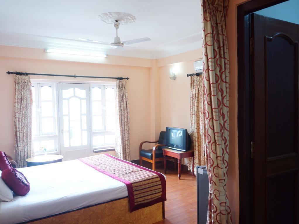 Happy Or Mudkhu Durbar Hotel