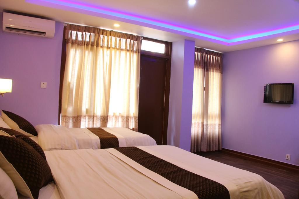Florid Nepal Inn