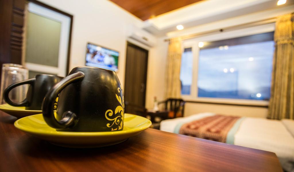 Encounter Nepal & Hotel Kathmandu