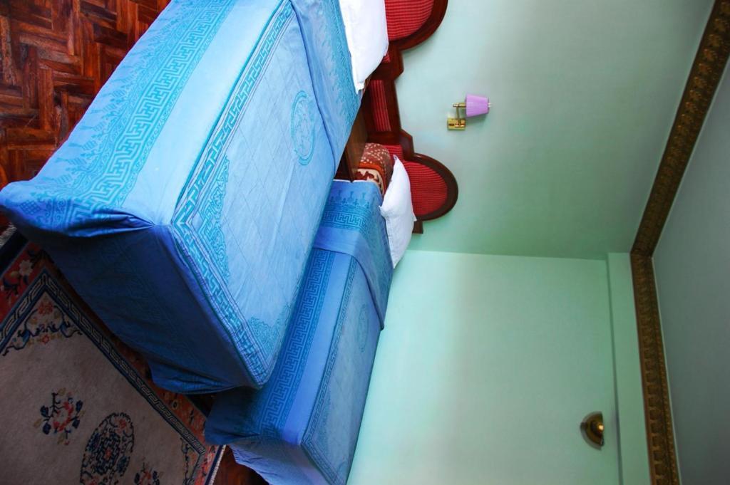 Friendly Rumah tetamu *
