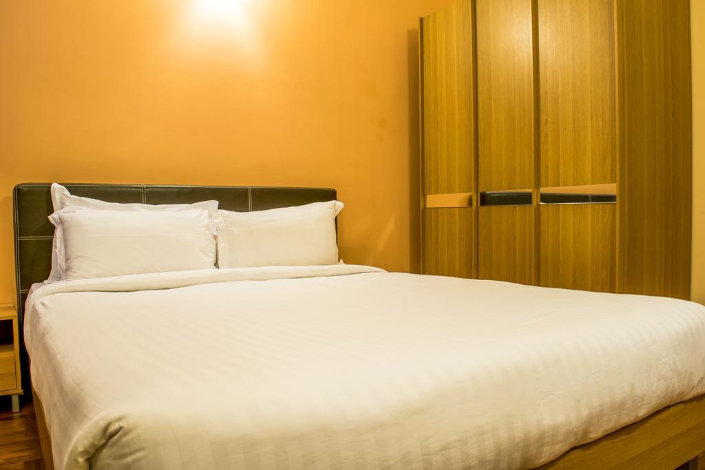 Retreat Serviced Apartment *