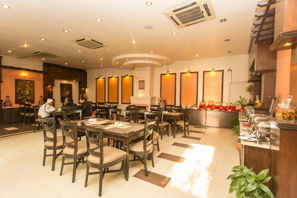 Hotel Marshyangdi 3*